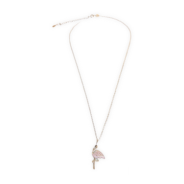 Collar corto con cadena en plata de ley, la pieza central es un flamenco en plata 925 con circonitas rosa. Este collar es ideal con cualquier outfit.
